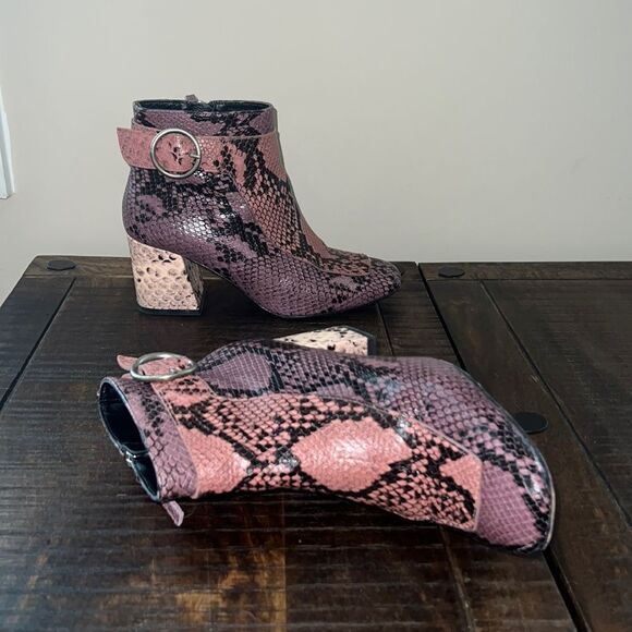 Freda Salvador Hendrix Boot - Picture 4 of 13